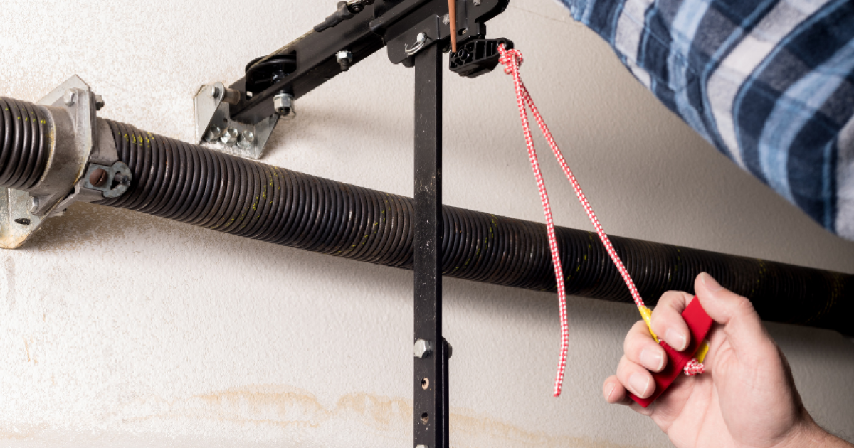  How To Lubricate A Garage Door