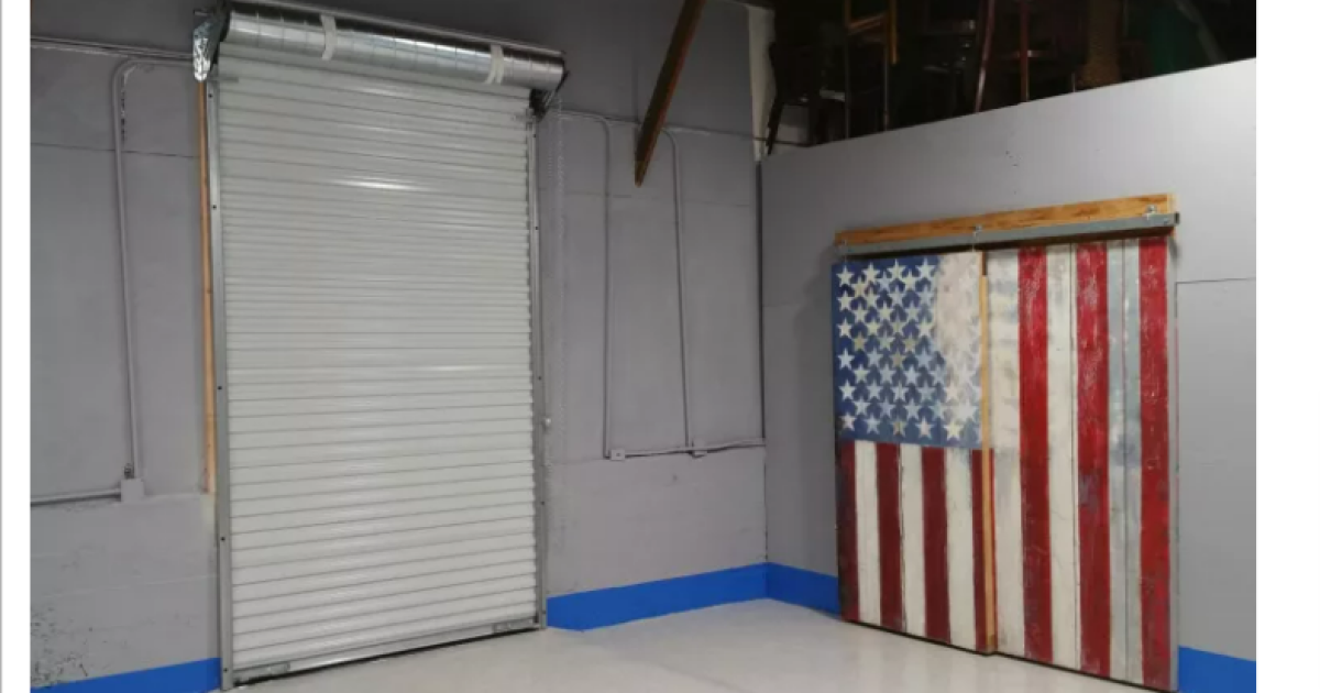 8 TIPS TO MAKE YOUR GARAGE DOOR LAST LONGER