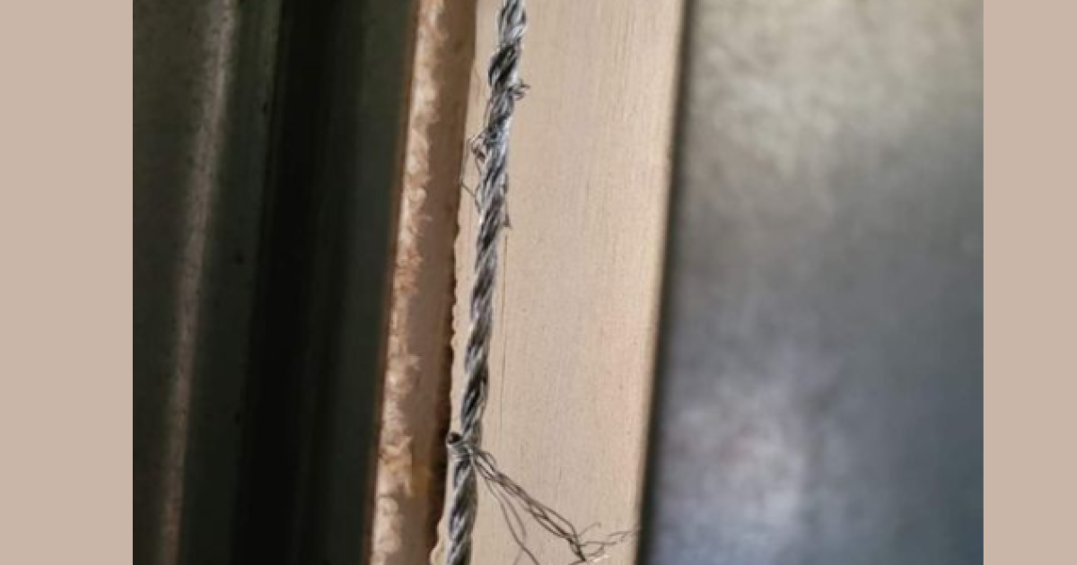 GUIDE TO GARAGE DOOR CABLE REPLACEMENT